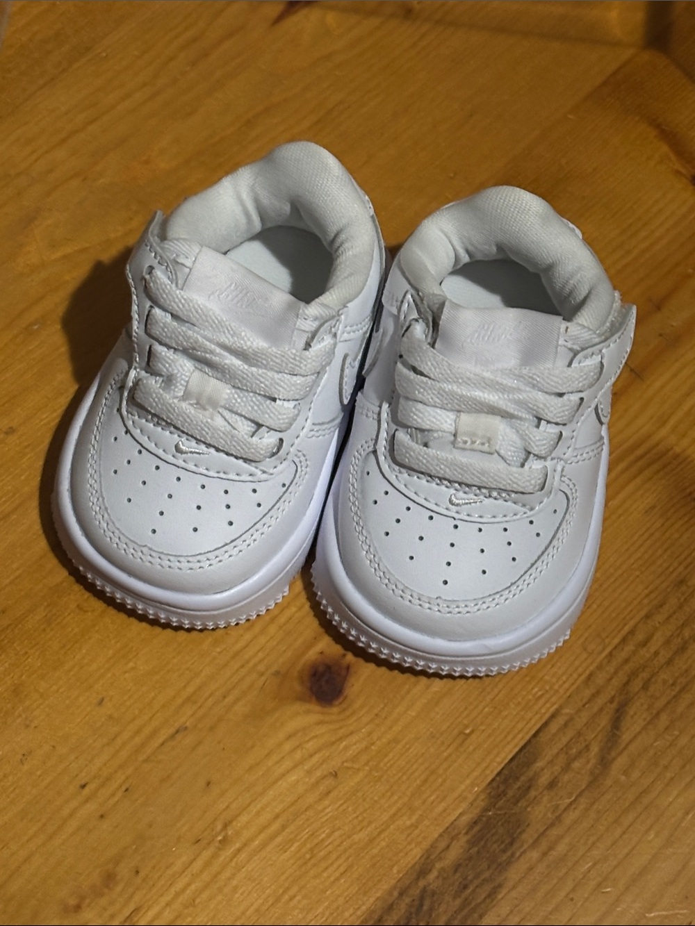 Nike Kids White Athletic Sneakers - Classic Everyday Shoe 2C